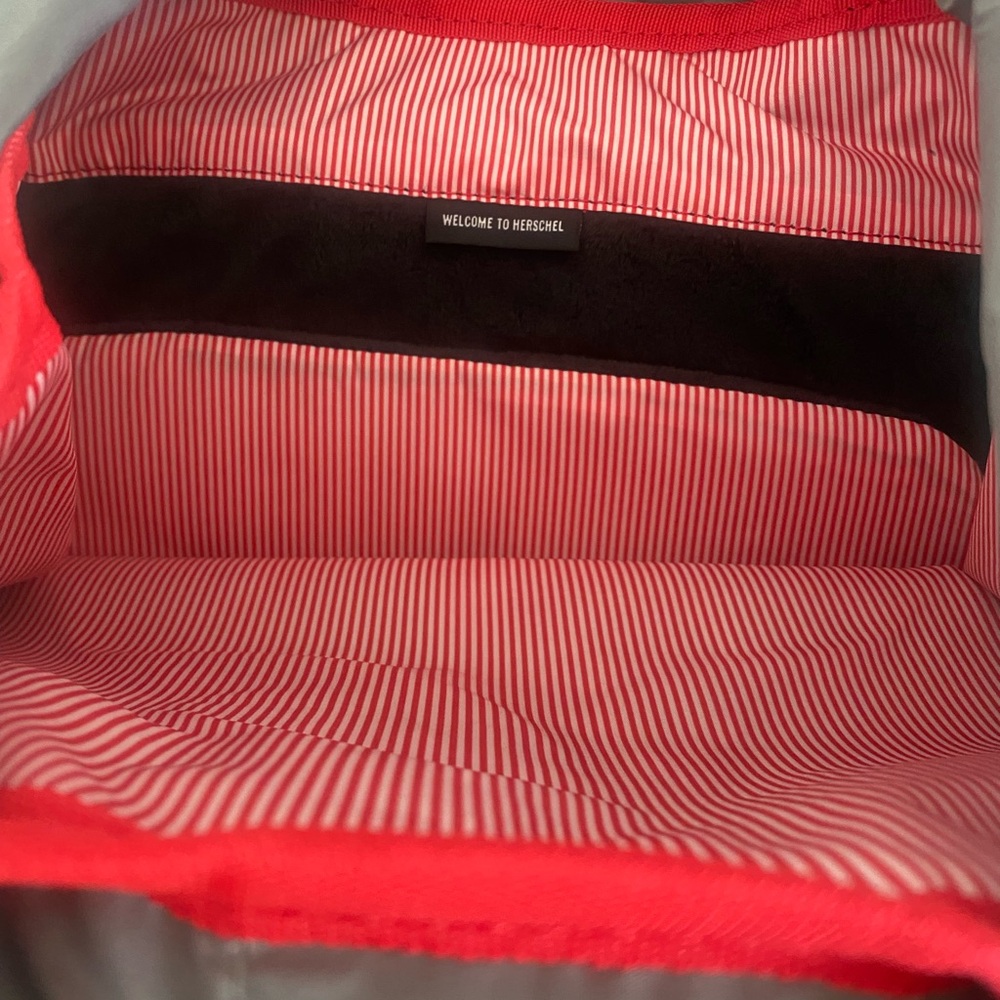 Herschel Supply Company Gray Backpack Minimalist Design - Picture 7 of 15